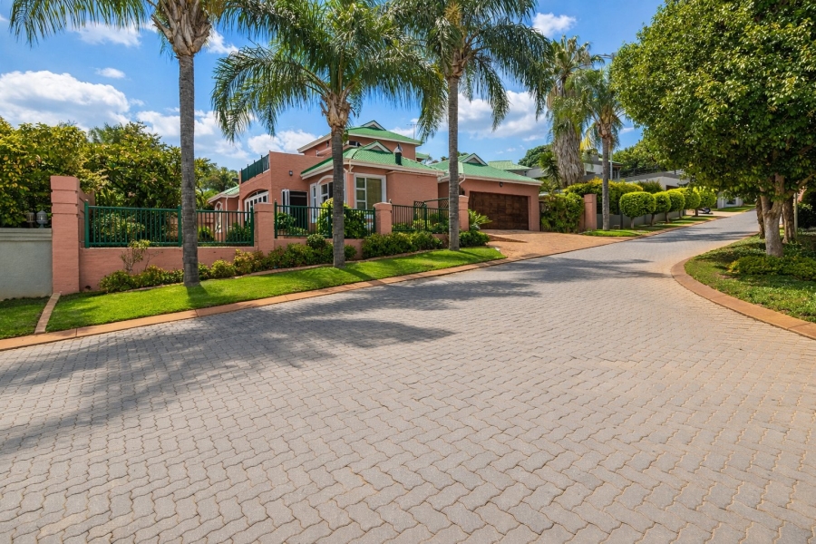 4 Bedroom Property for Sale in Caribbean Beach Club North West